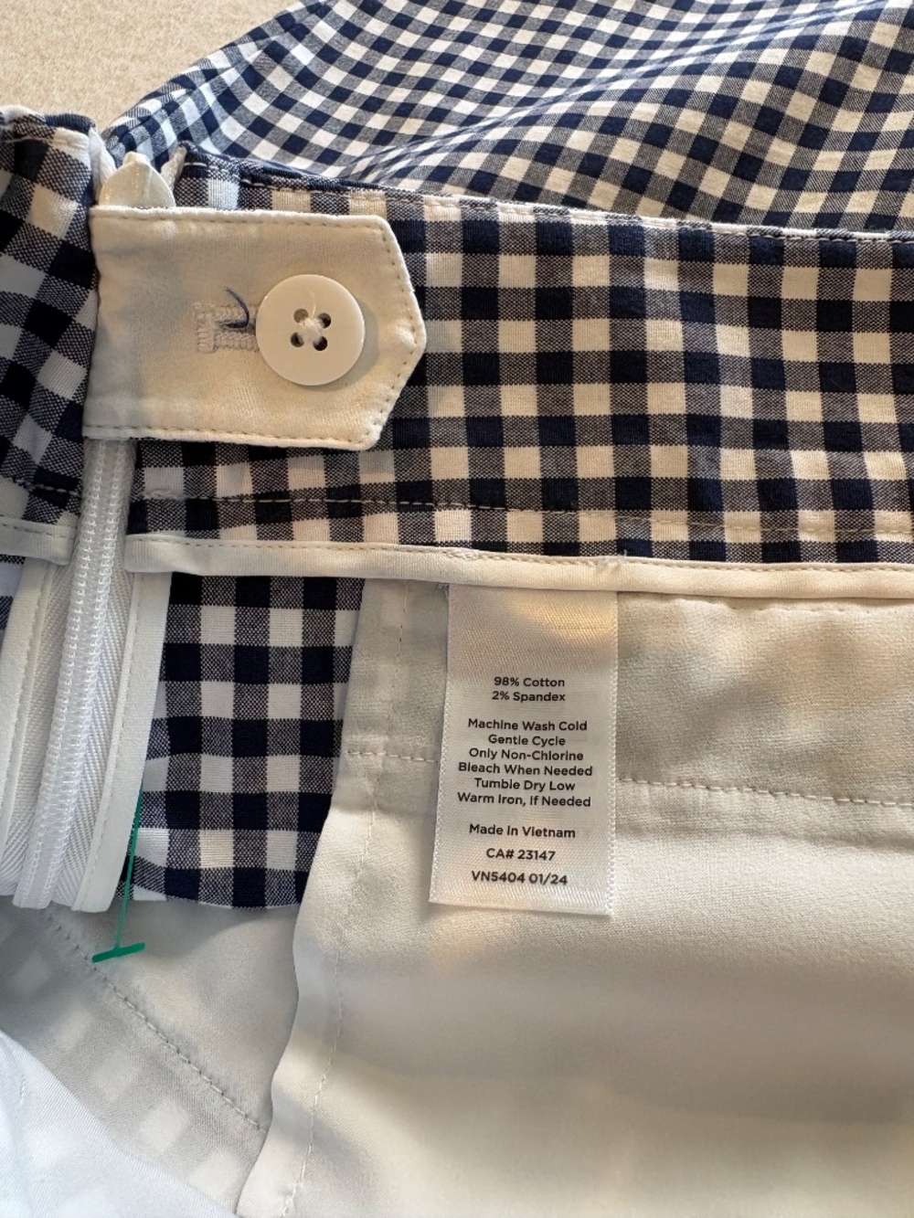 Talbots Slim Crop Preppy Gingham Pants in Navy Blue and White Size 10P - Picture 8 of 11